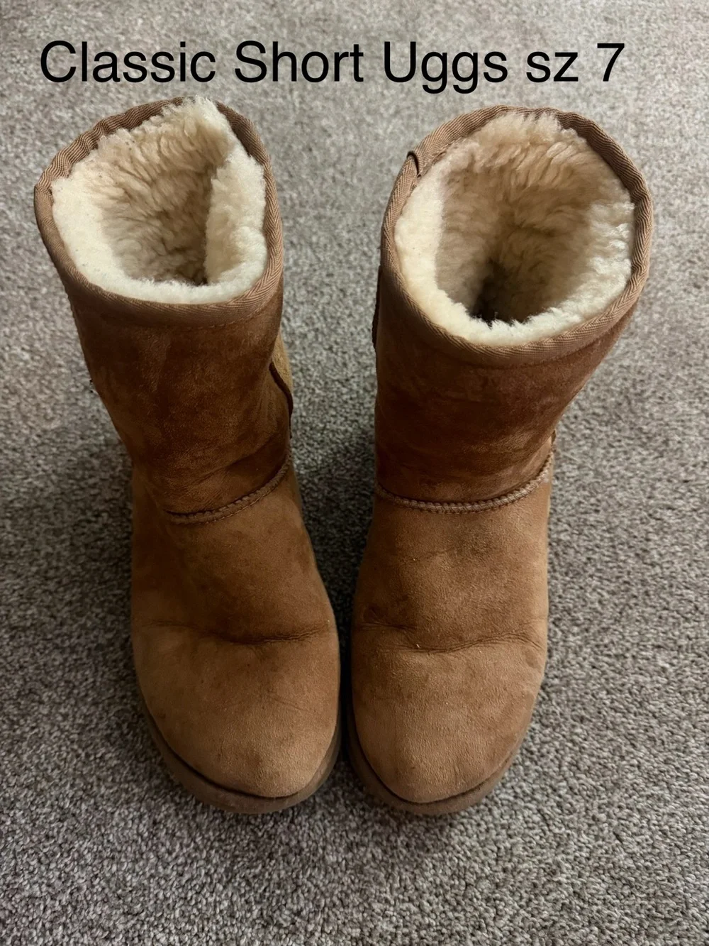 UGG Short Shearling Boots - Chestnut sz 7